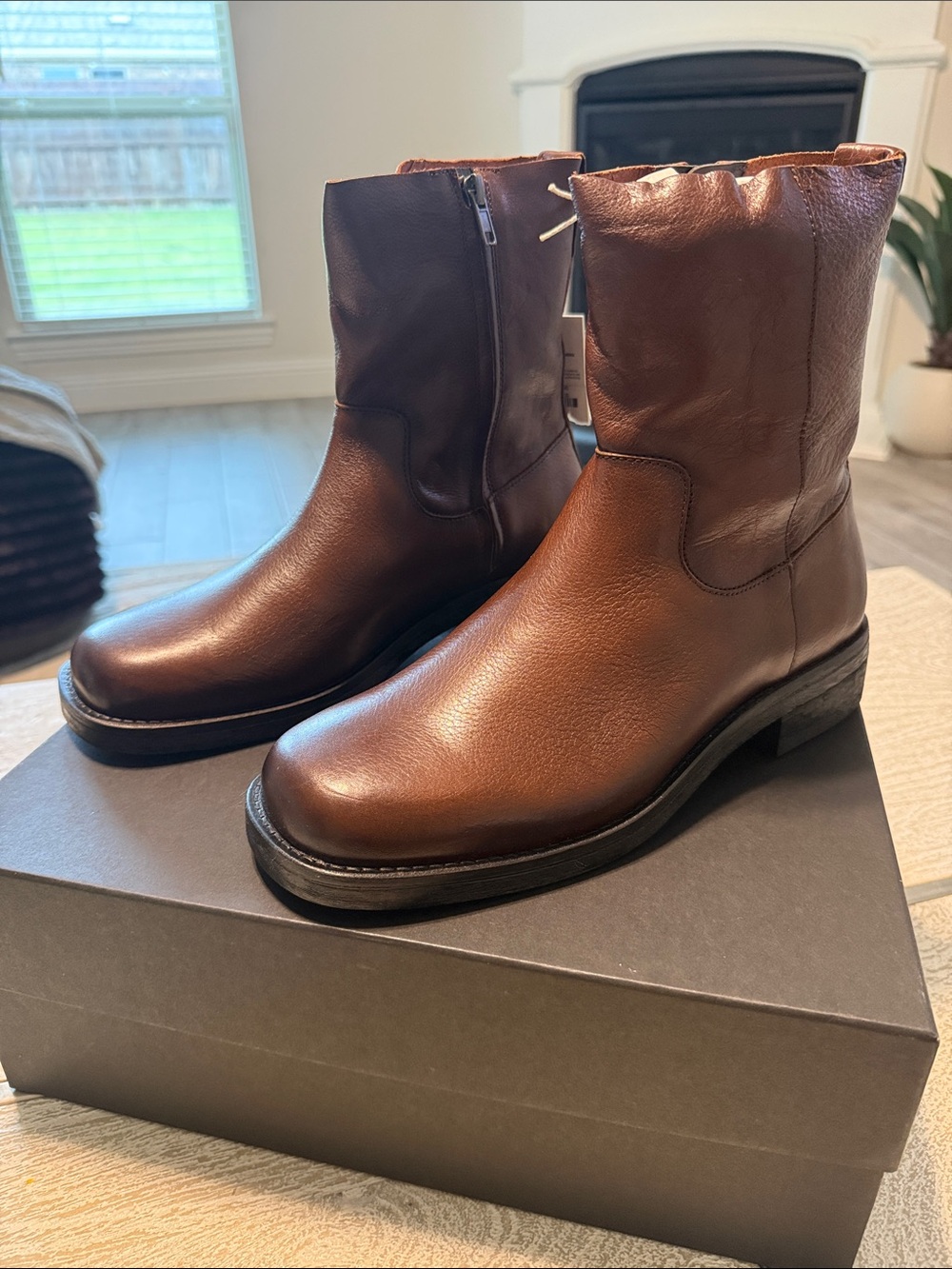 Zara Men's Chestnut Brown Leather Mid-Calf Zip Boots